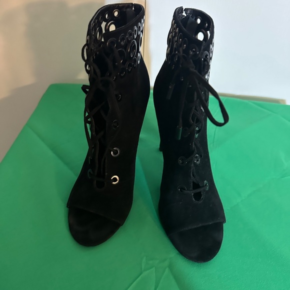 Sexy KENDALL + KYLIE black suede peep toe lace front bootie boots 😍😍😍😍 - Picture 5 of 11